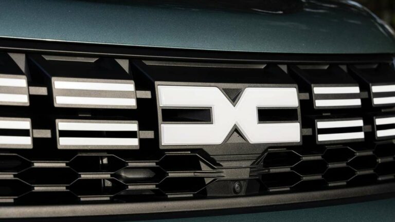 Dacia-recalls-2023