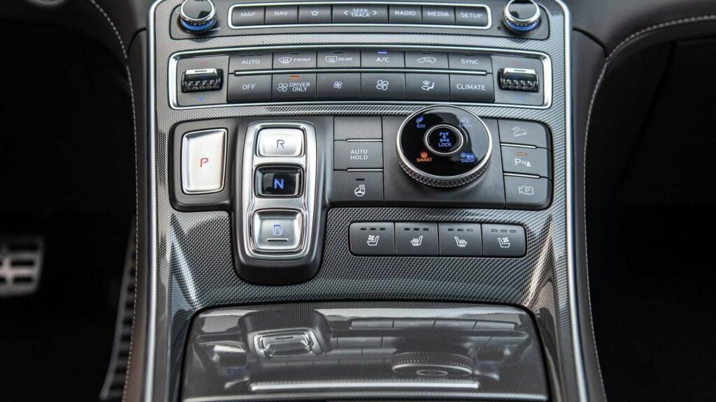 Hyundai-Santa-Fe-gearbox-problem