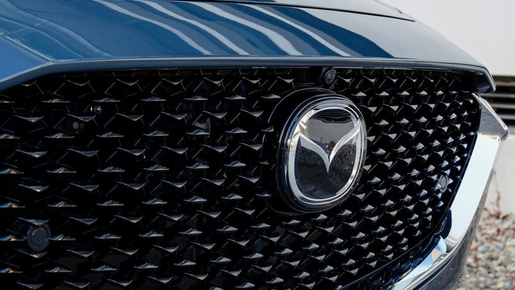 Mazda-CX-30-no-display-camera-kba