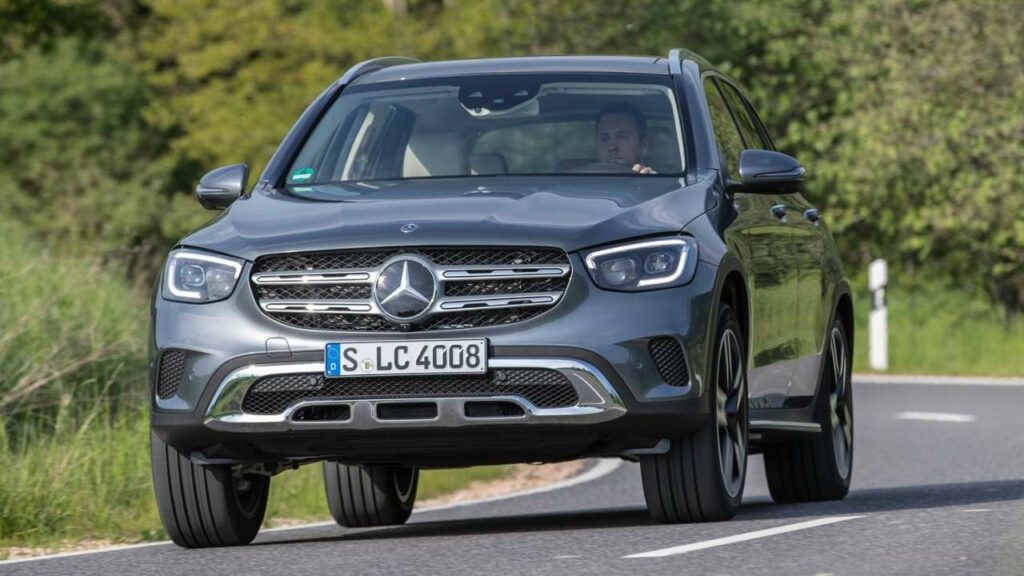 Mercedes-Benz-GLC-2021-front-towing-eye-kba