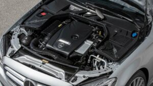Mercedes-Benz-petrol-engine-fire