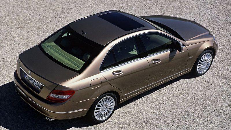 Mercedes-Benz-recall-sunroof-scaled-1