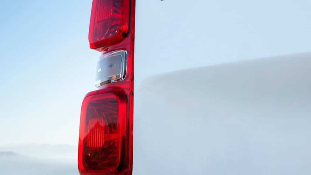 Opel-Zafira-vivaro-fuel-leak