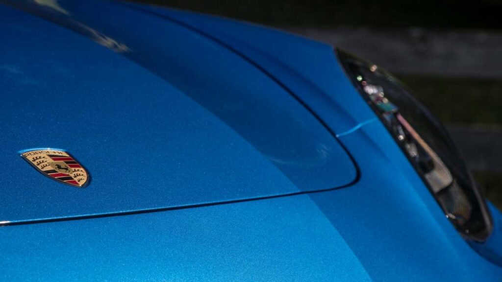 Porsche-Panamera-moisture-fire-kba