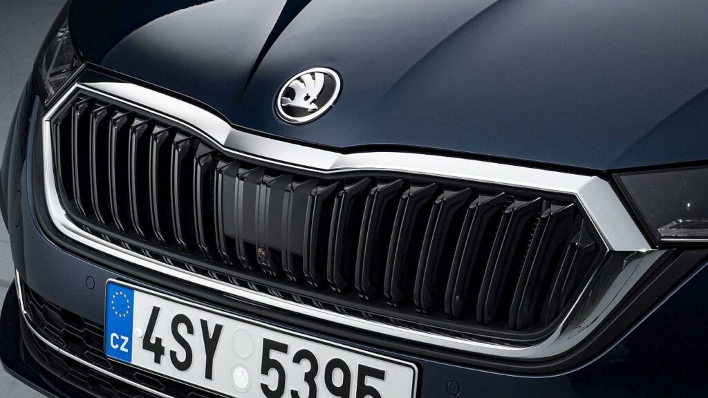 Skoda-Octavia-4-mercedes-glb-recall