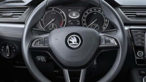 Skoda-Superb-svolavaci-akce-airbag
