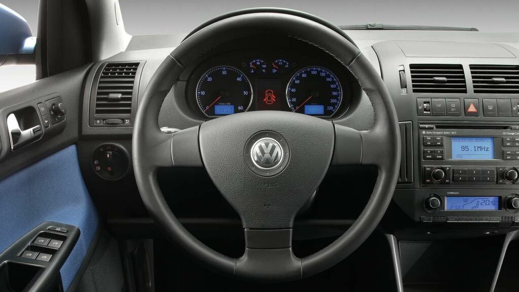 Volkswagen-Polo-airbag-inflator