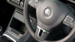 Volkswagen-Tiguan-airbag