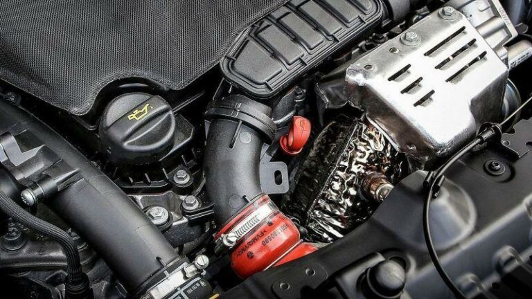 pozar-motoru-unik-paliva-zkrat-scaled-1