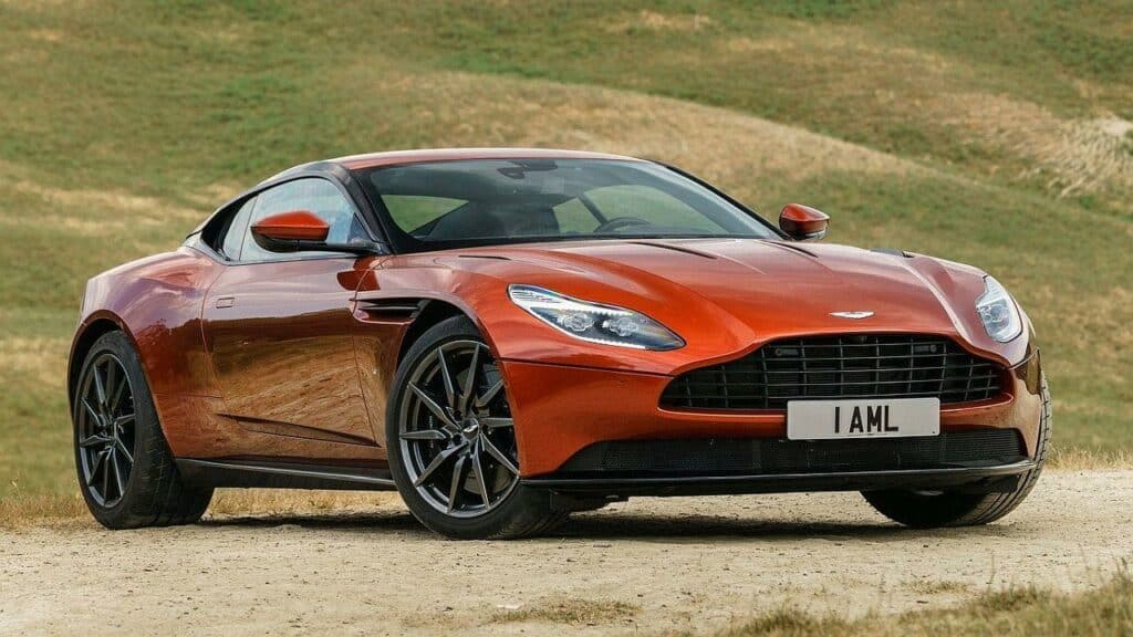 Aston-Martin-DB11-airbag