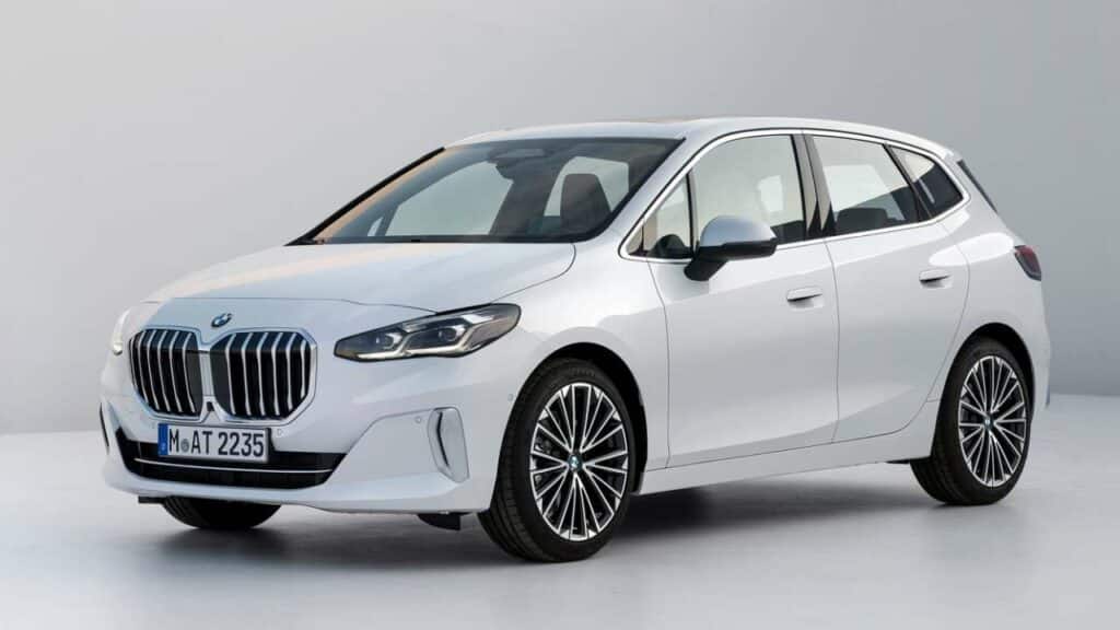 BMW-2-Series-Active-Tourer-2022-door-may-open