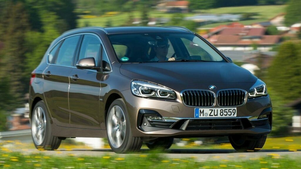BMW-2-Series-Active-Tourer-phev