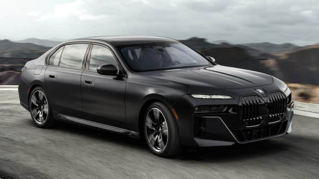 BMW-7-Series-2023-wind-shield-wipers