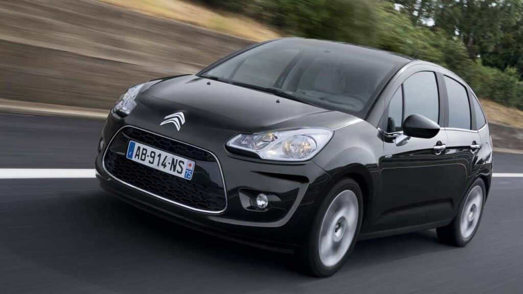 Citroen-C3-2009-propellant-airbags