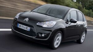 Citroen-C3-2010-airbag