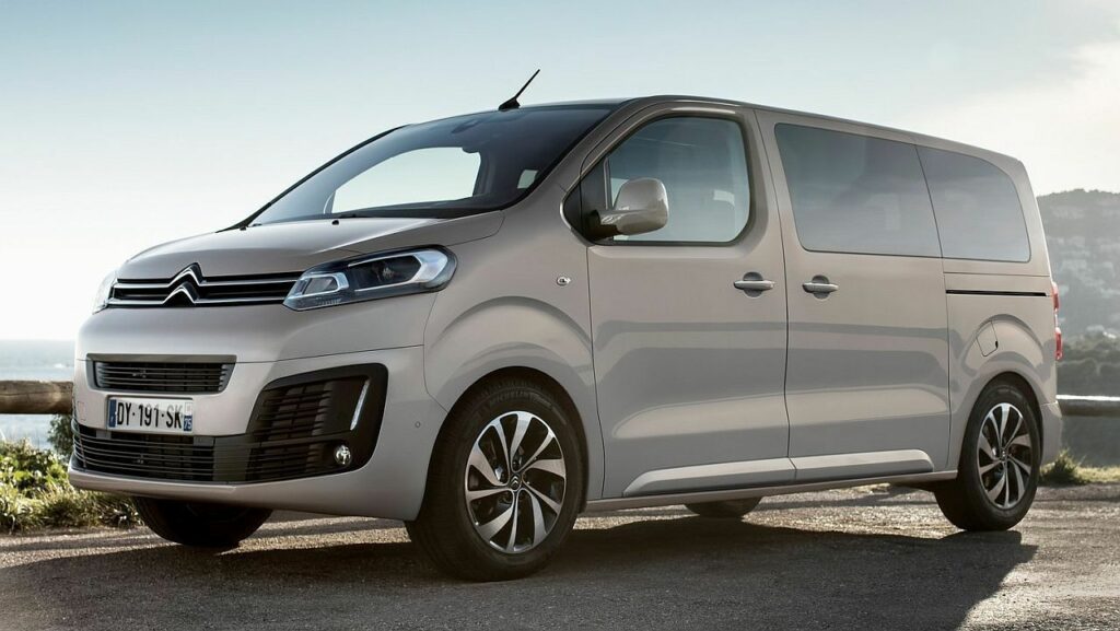 Citroen-SpaceTourer-2016-rear-window
