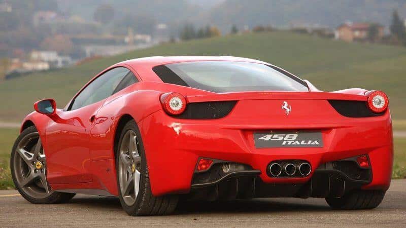 Ferrari-458-Italia-2011-recall-airbag