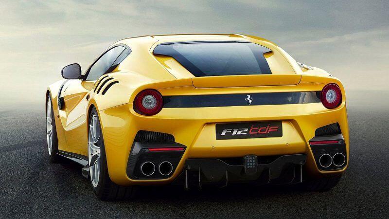 Ferrari-F12tdf-2017-recall-fuel-fire