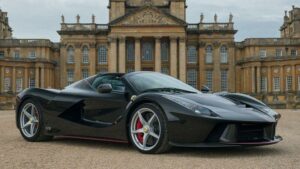 Ferrari-LaFerrari-Aperta-2017-recall-fuel-fire