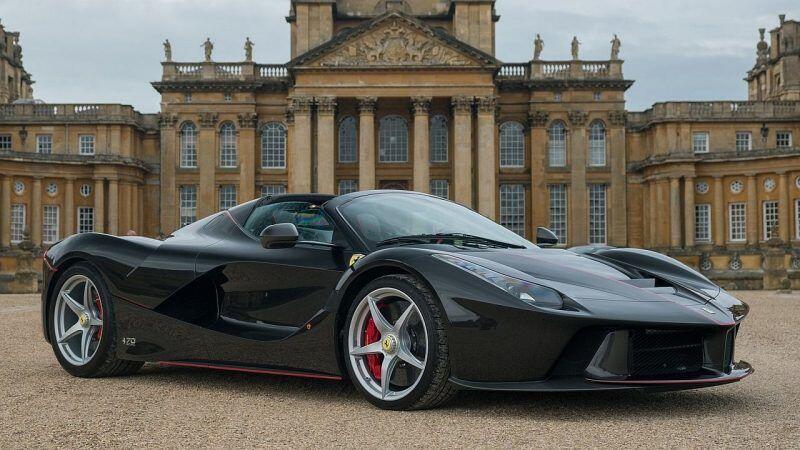 Ferrari-LaFerrari-Aperta-2017-recall-fuel-fire