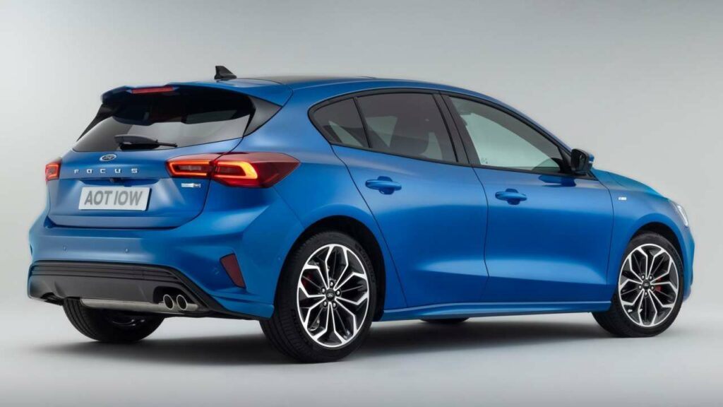 Ford-Focus-2022-panoramic-roof