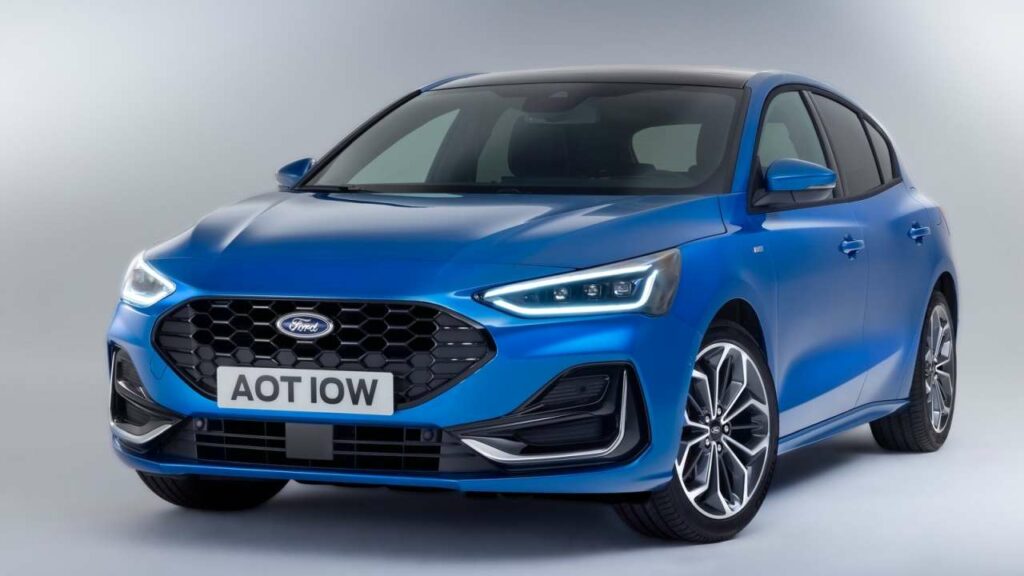 Ford-Focus-2022-wheel-axle-bolt-hole