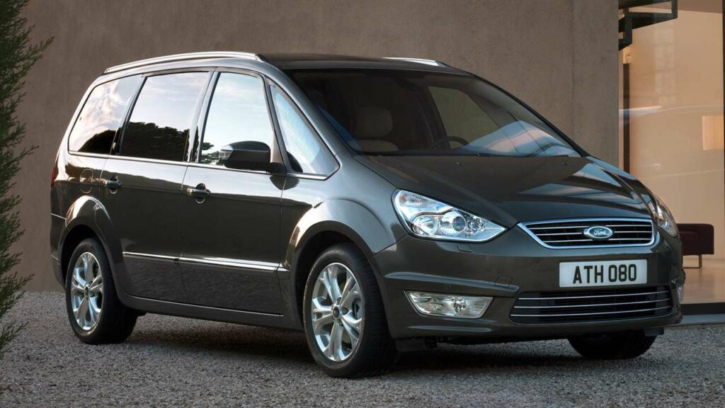 Ford-Galaxy-2011-cylinder-head-crack