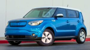 Kia-Soul-EV-2016-collision-sensors