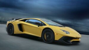 Lamborghini-Aventador-recall-fuel-discharge-valve
