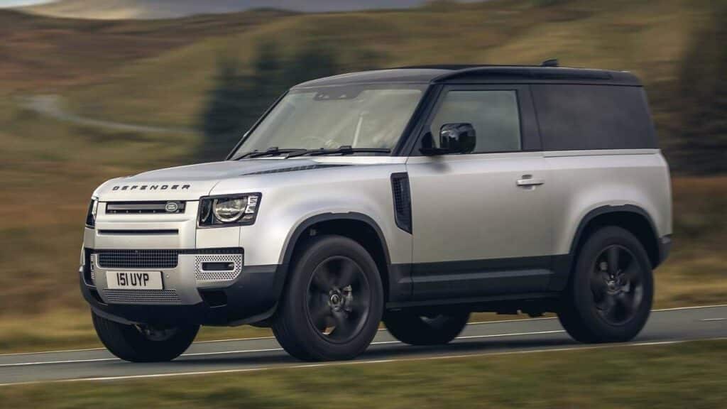 Land-Rover-Defender-2022-LATCH-system-fault