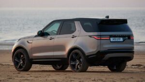 Land-Rover-Discovery-2021-seatbelt-anchore