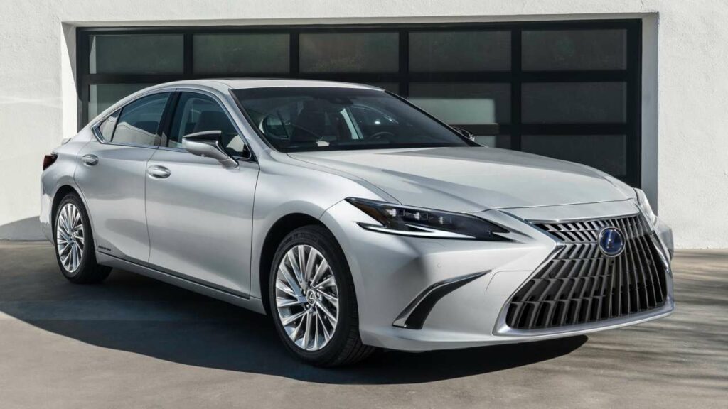Lexus-ES-2023-e-call