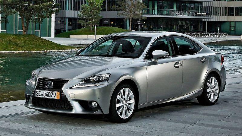 Lexus-IS-2014-recall-airbag-inflator