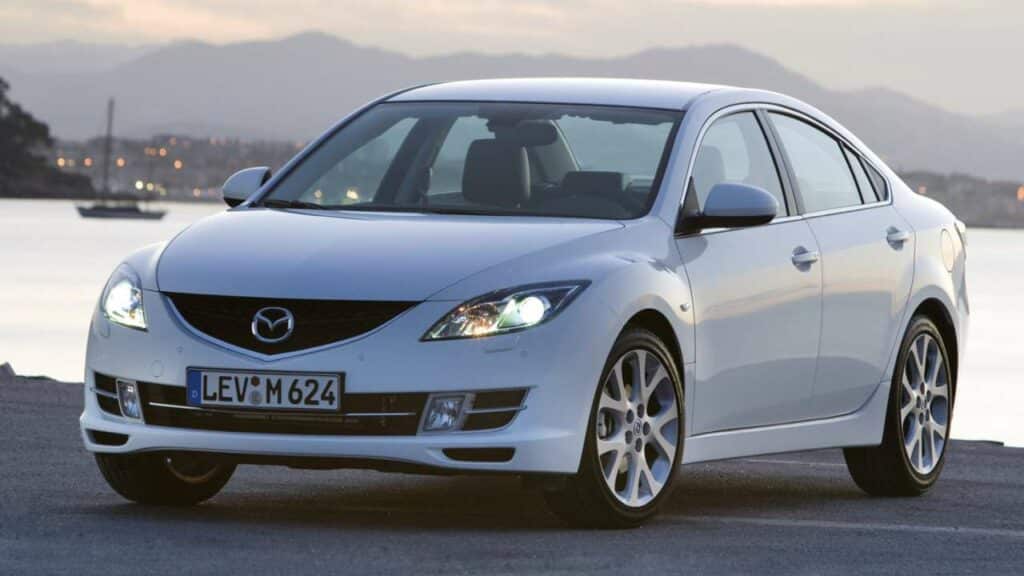 Mazda-6-2008-airbag-explode