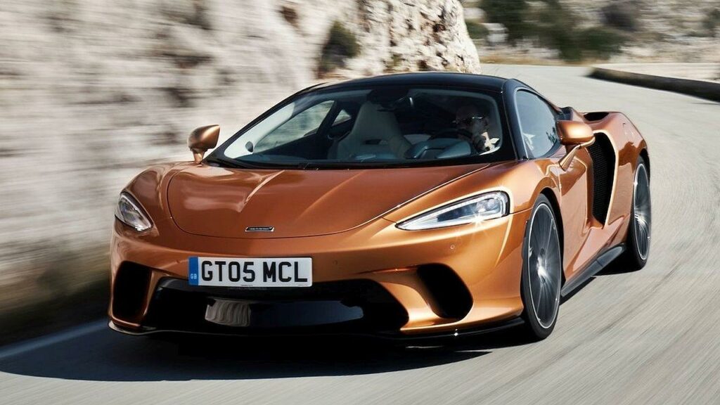 McLaren-GT-recall-fuel-tank-fire