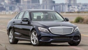 Mercedes-Benz-C-2017-recall-strips