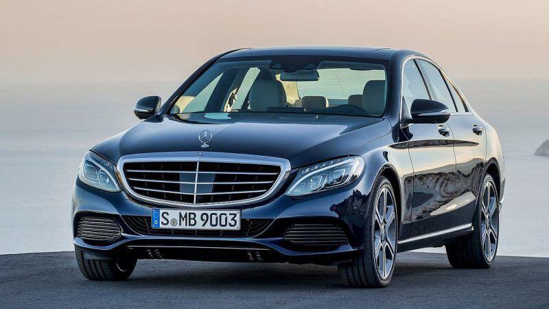Mercedes-Benz-C-Class-2016-recall-e-call