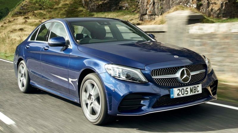 Mercedes-Benz-C-Class-2018-recall-towbar
