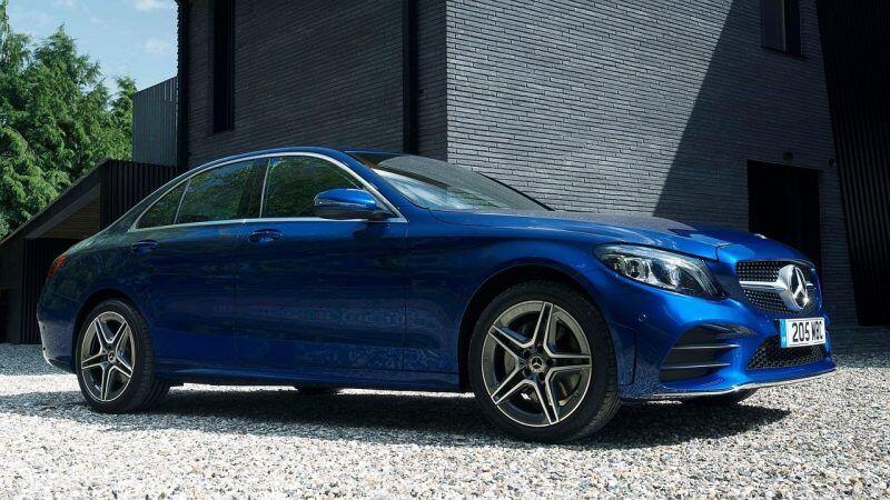 Mercedes-Benz-C-Class-2019-recall-oil-leak-fire