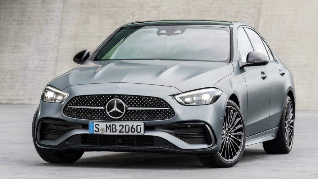 Mercedes-Benz-C-Class-2023-windows-fall-out