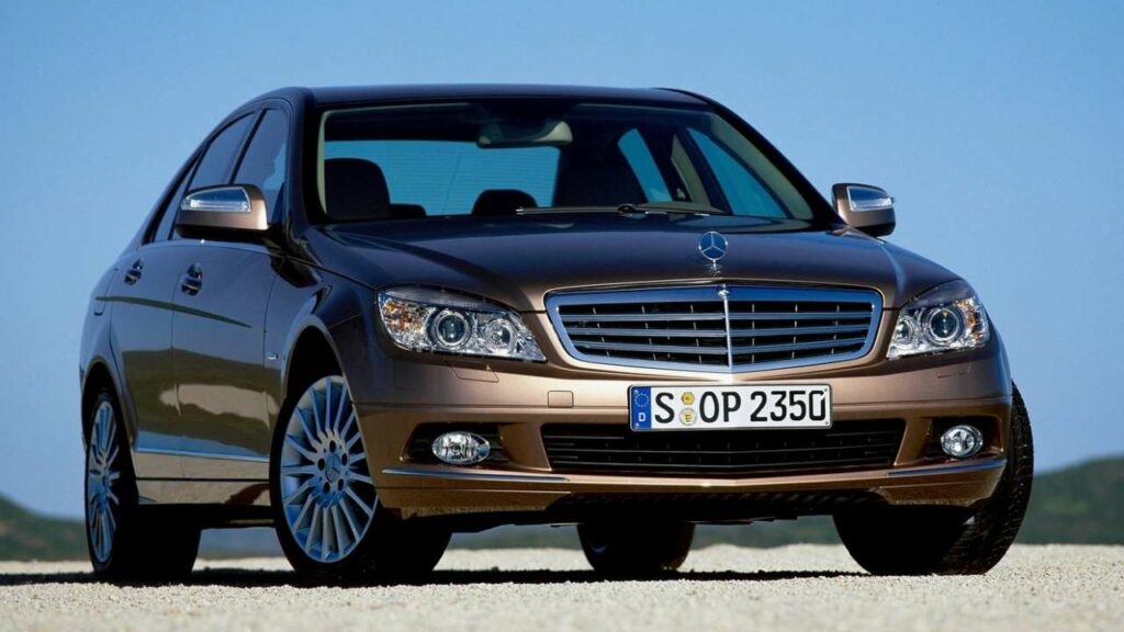 Mercedes-Benz-C-Class-sunroof-glass