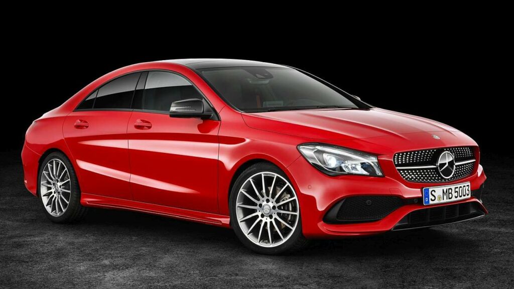 Mercedes-Benz-CLA-2017-steering