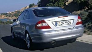 Mercedes-Benz-CLK-sunroof-glass