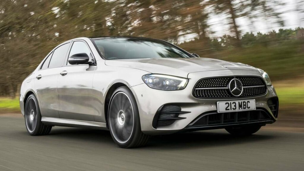 Mercedes-Benz-E-Class-2021-brake-callipers