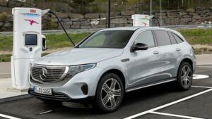 Mercedes-Benz-EQC-2019-recall-differential-scaled-1