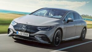 Mercedes-Benz-EQE-2022-steering-power-assistance