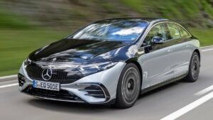 Mercedes-Benz-EQS-2021-auxiliary-heater-fire