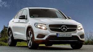 Mercedes-Benz-GLC-2017-fire
