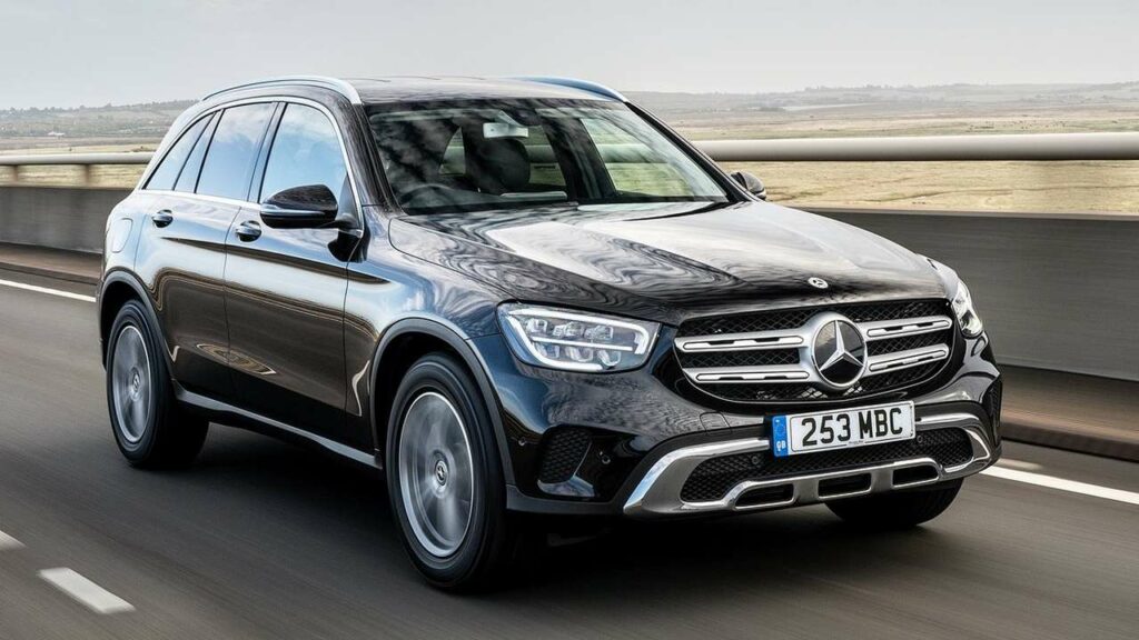 Mercedes-Benz-GLC-2022-towing-eye