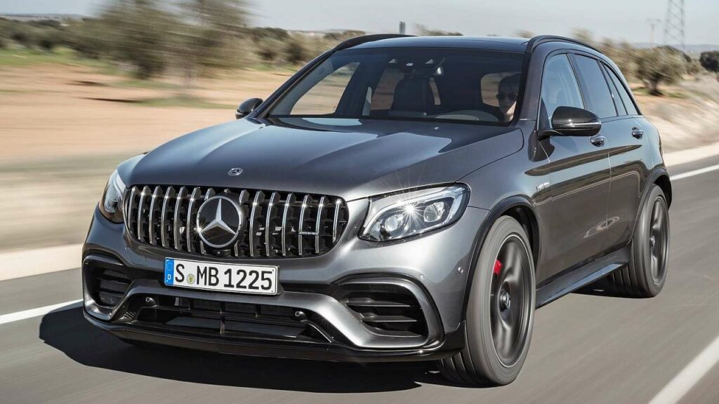Mercedes-Benz-GLC-cable-fire